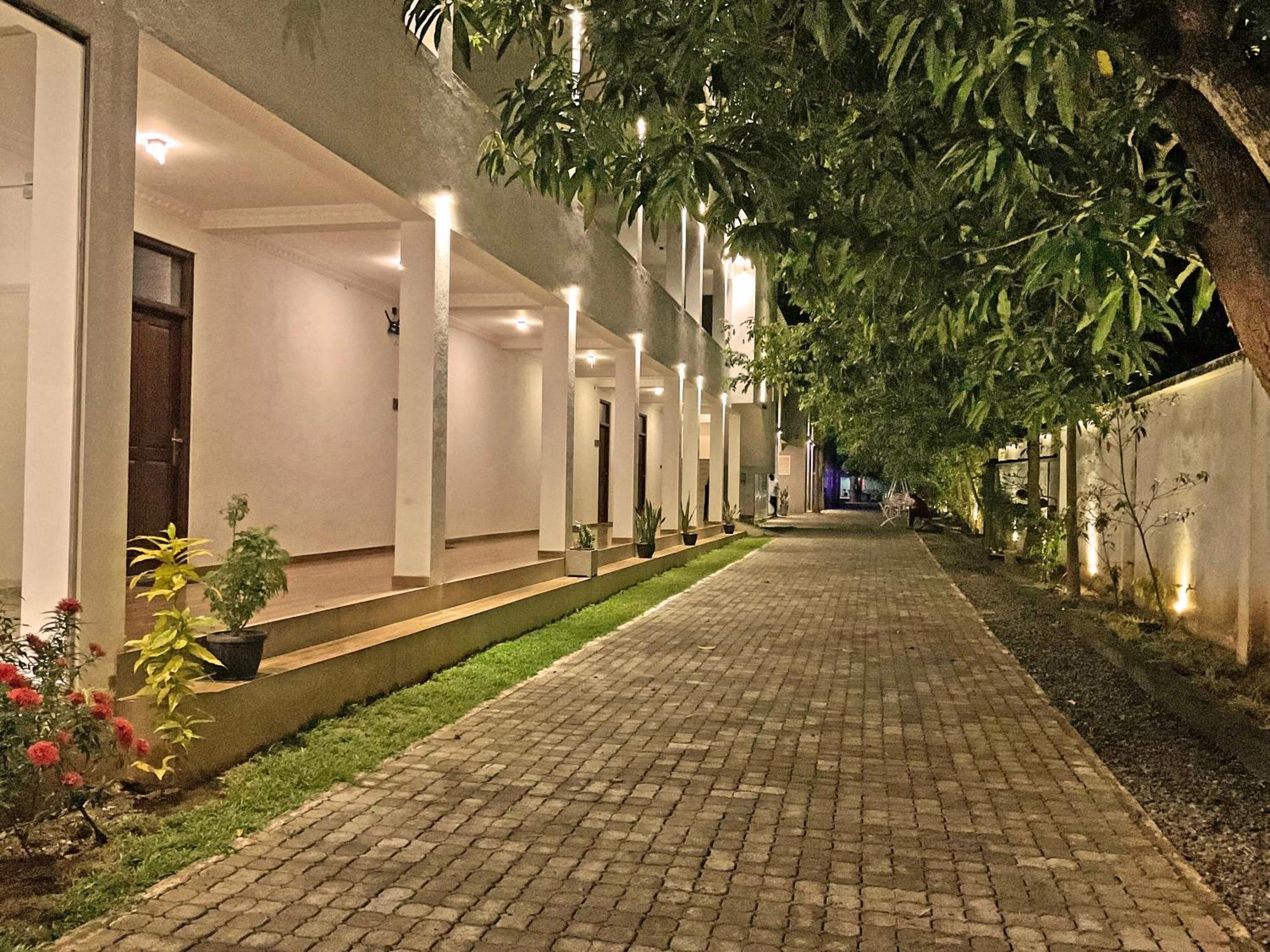 Grand Detagamuwa Hotel Kataragama Eksteriør bilde